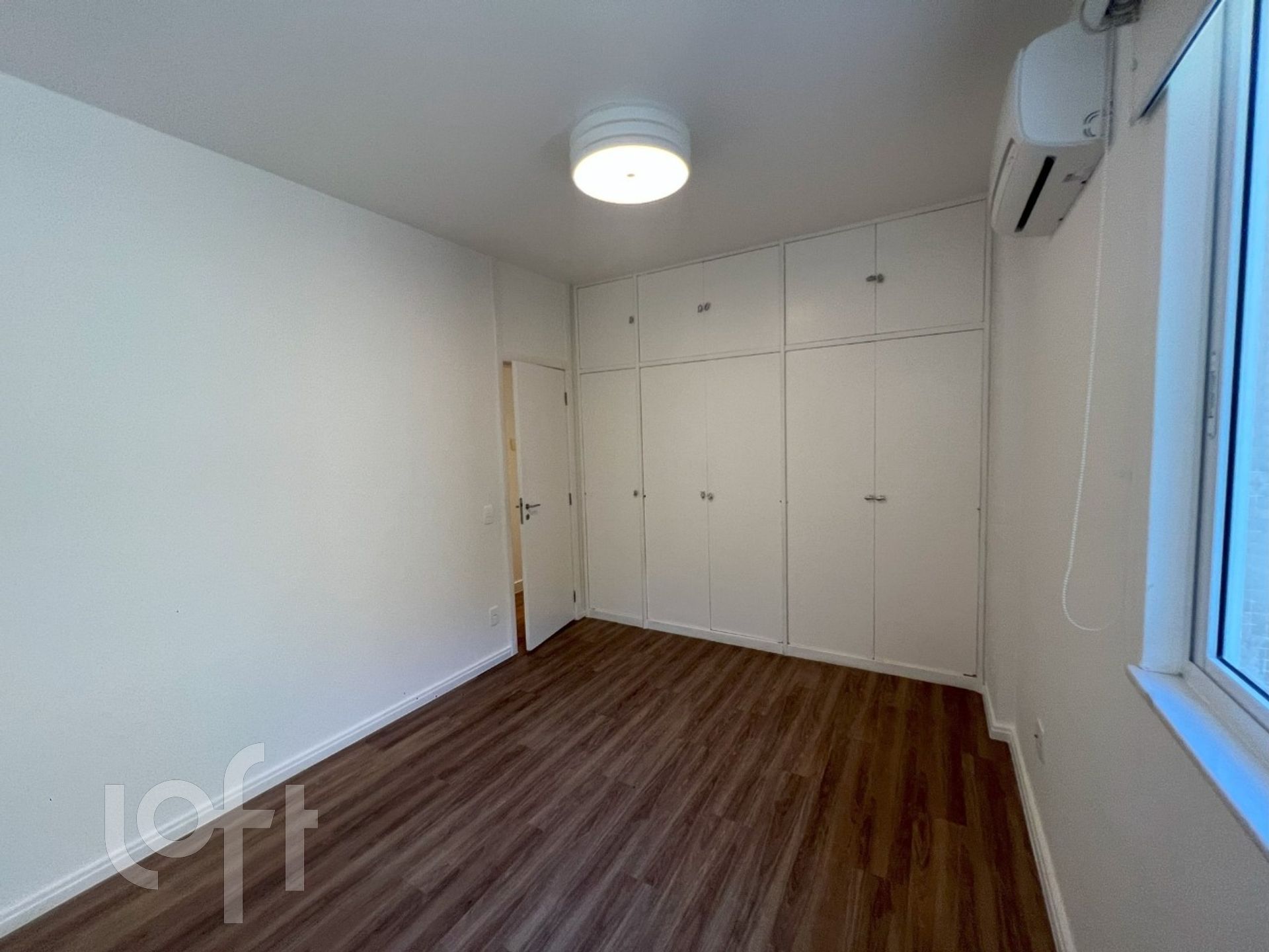 Apartamento à venda com 3 quartos, 170m² - Foto 13