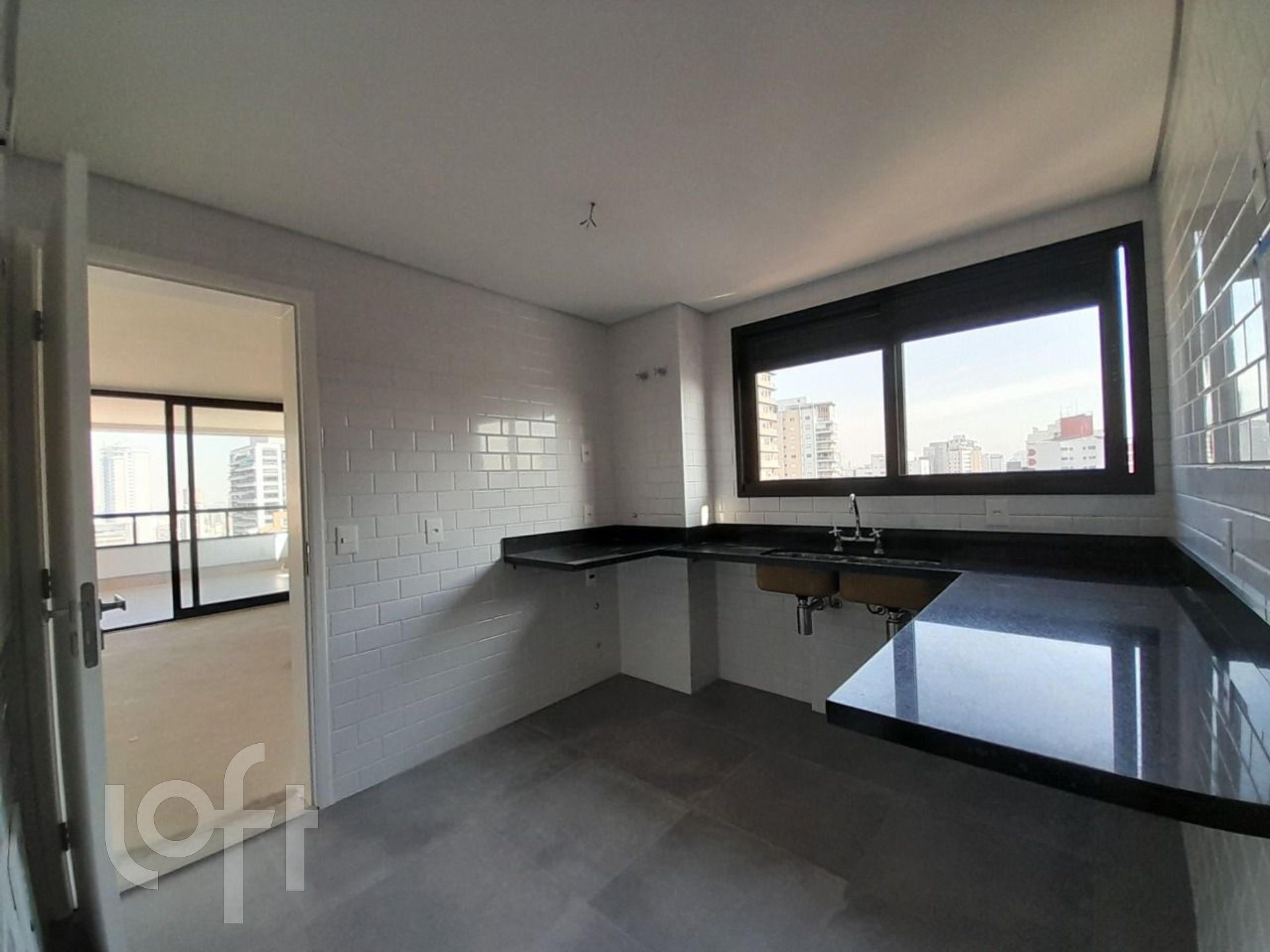 Apartamento à venda com 3 quartos, 150m² - Foto 29