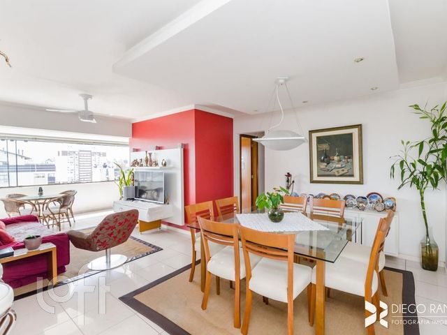 Apartamento com 102m², 3 dormitórios, 1 suíte, 1 vaga, Santana em Porto Alegre