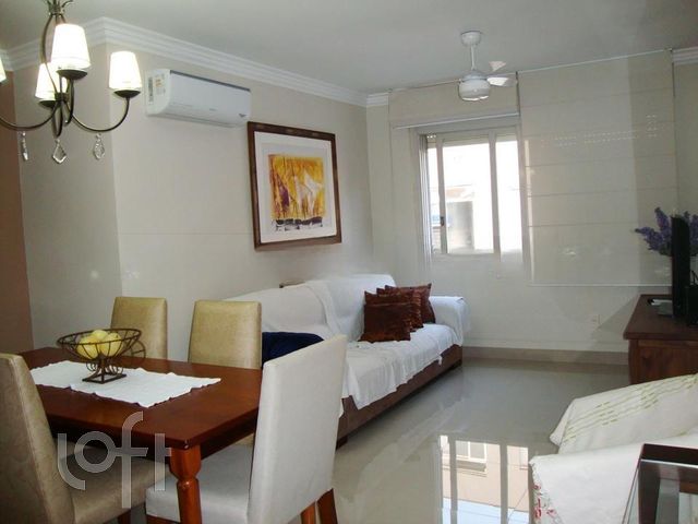 Apartamento com 102m², 3 dormitórios, 1 suíte, 1 vaga, Auxiliadora em Porto Alegre