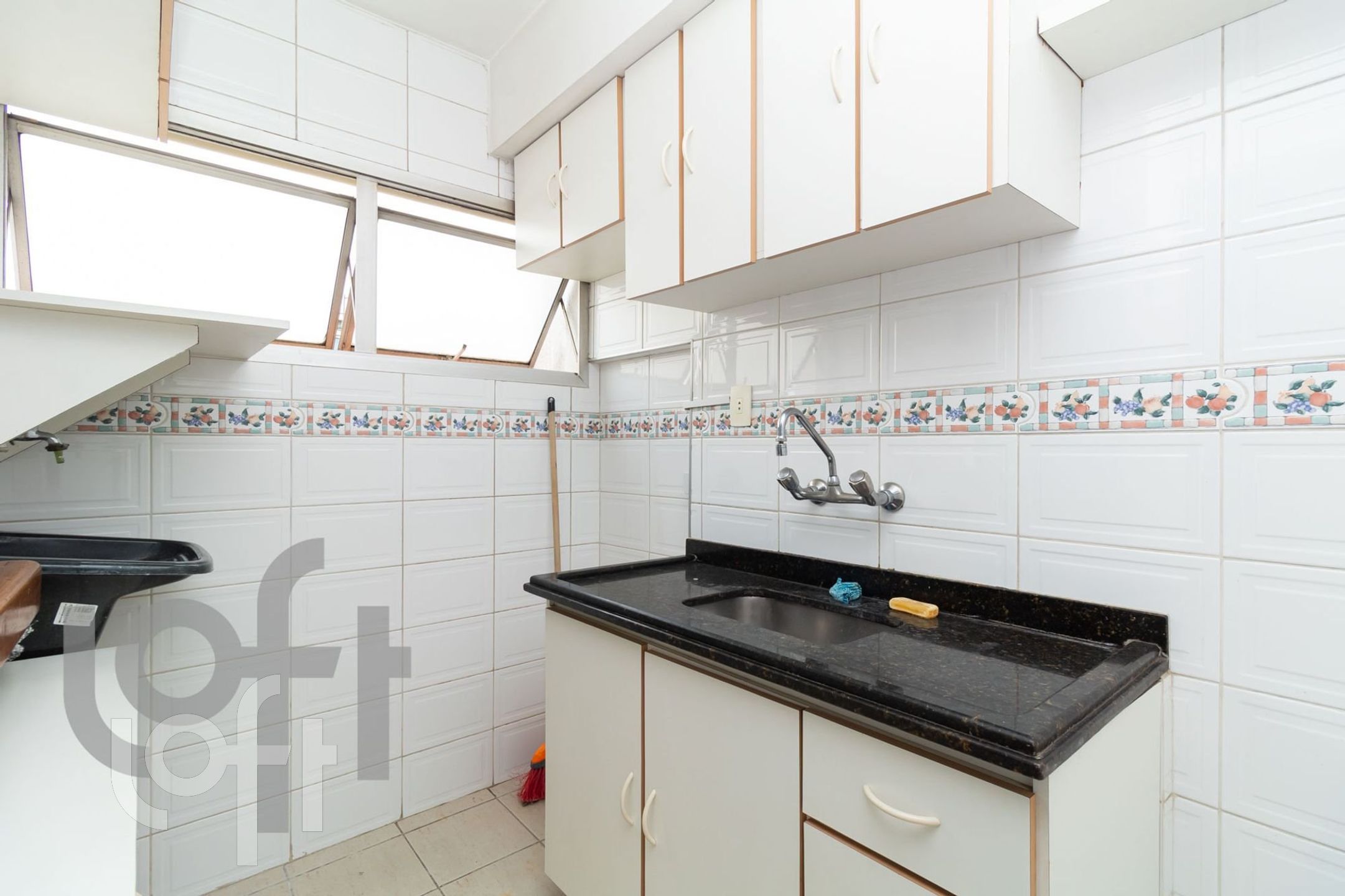 Apartamento à venda com 2 quartos, 70m² - Foto 18