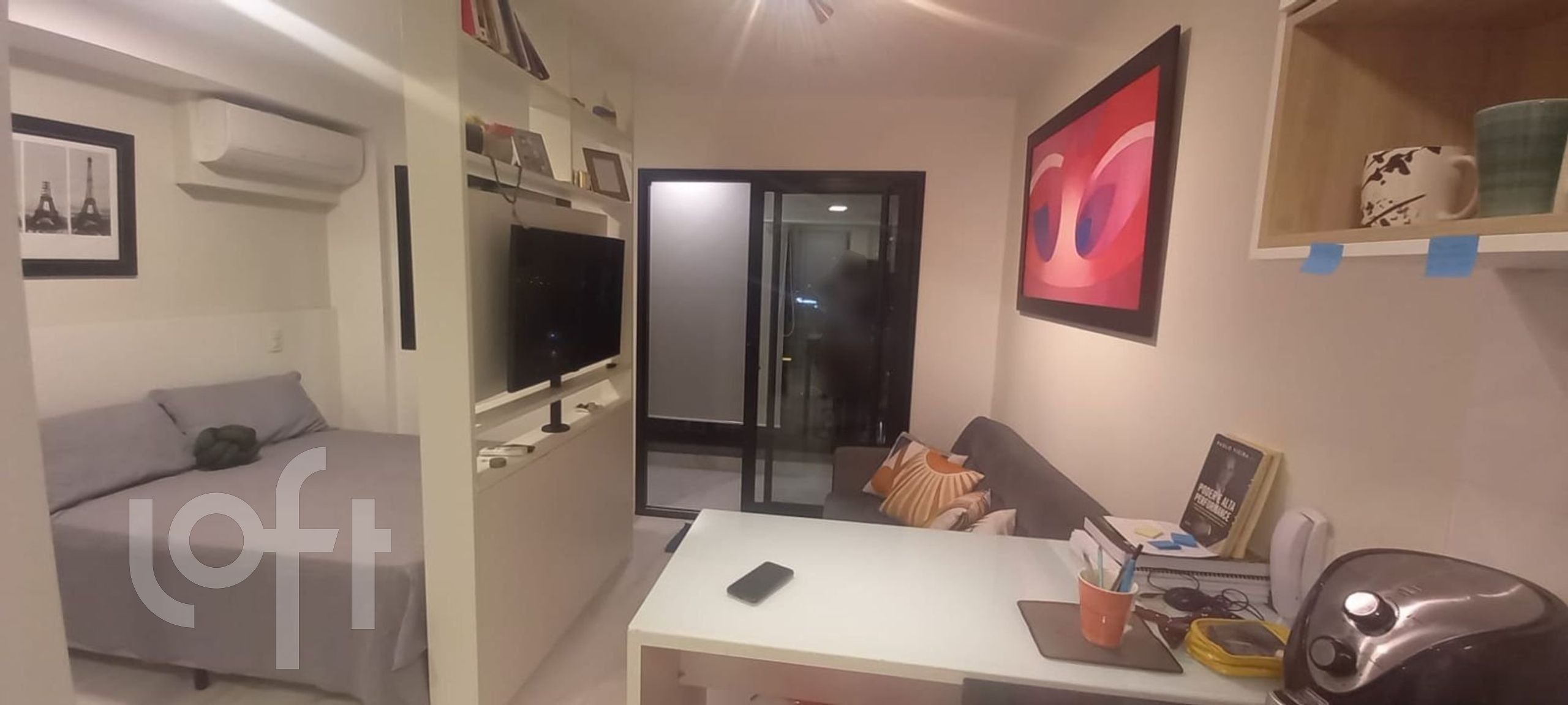 Apartamento à venda com 1 quarto, 26m² - Foto 1