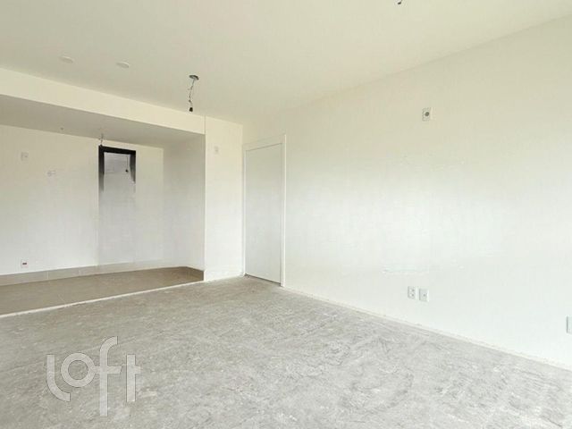 Apartamento com 74m², 2 dormitórios, 1 vaga, Auxiliadora em Porto Alegre