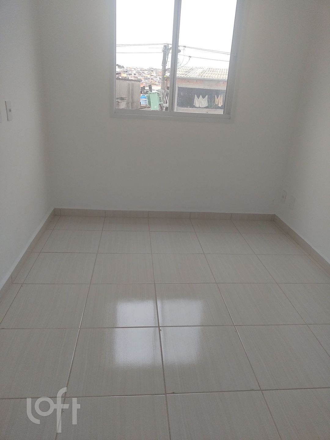 Apartamento à venda com 1 quarto, 24m² - Foto 2