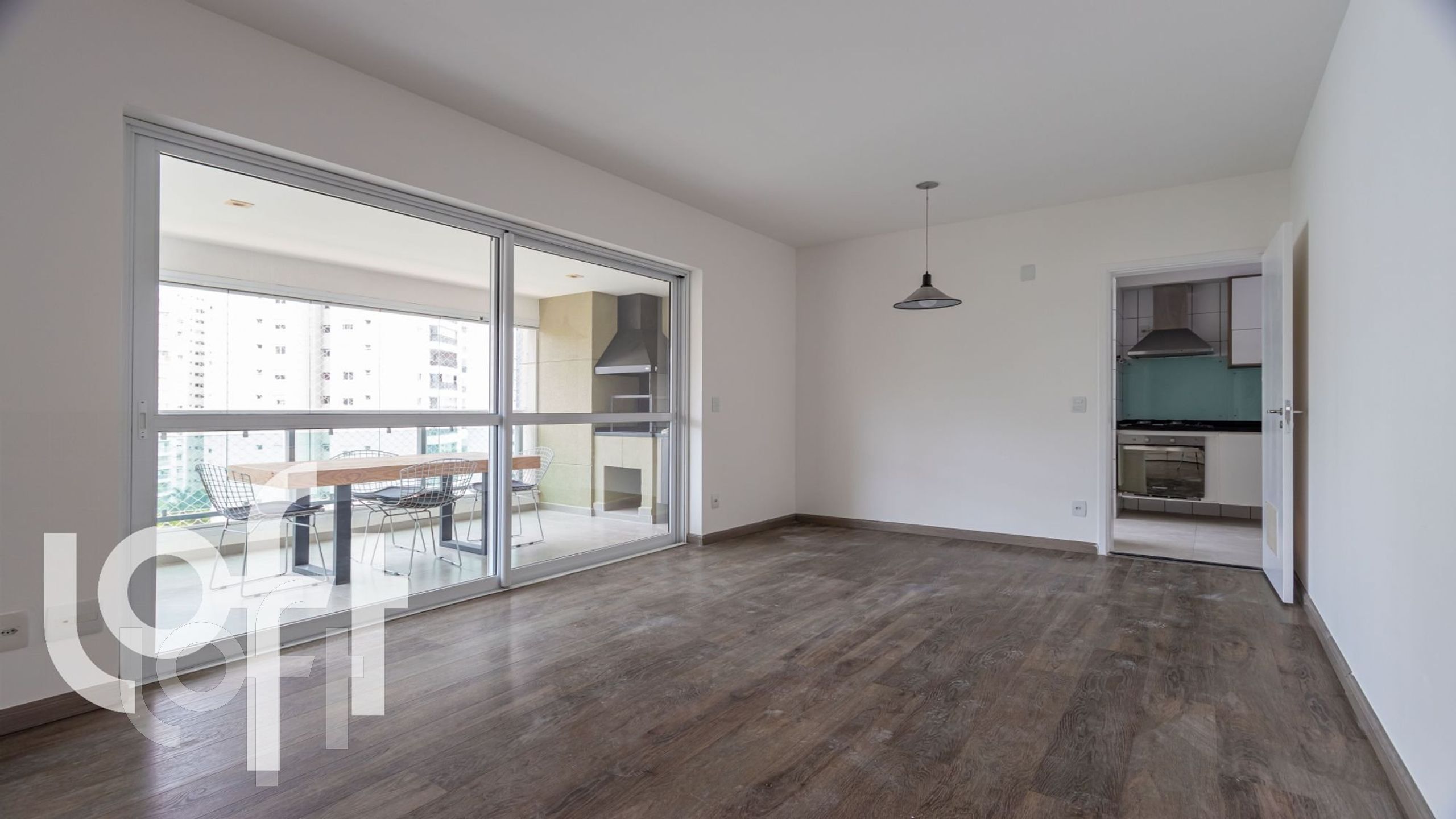 Apartamento à venda com 2 quartos, 96m² - Foto 1