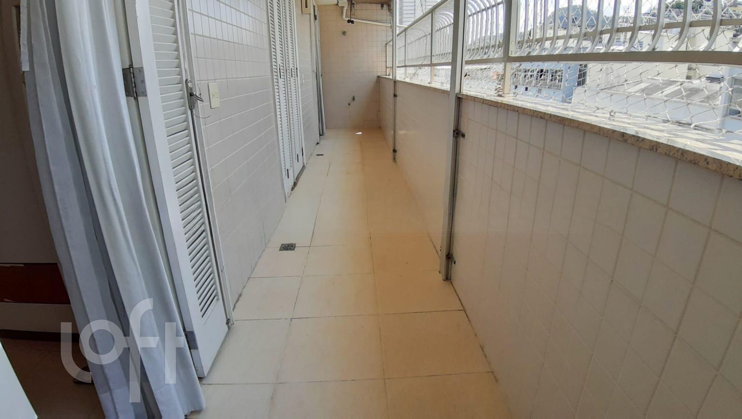 Apartamento à venda com 4 quartos, 235m² - Foto 9