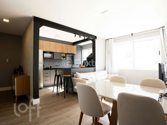 Apartamento com 68m², 2 dormitórios, 2 vagas, Jardim Botânico em Porto Alegre