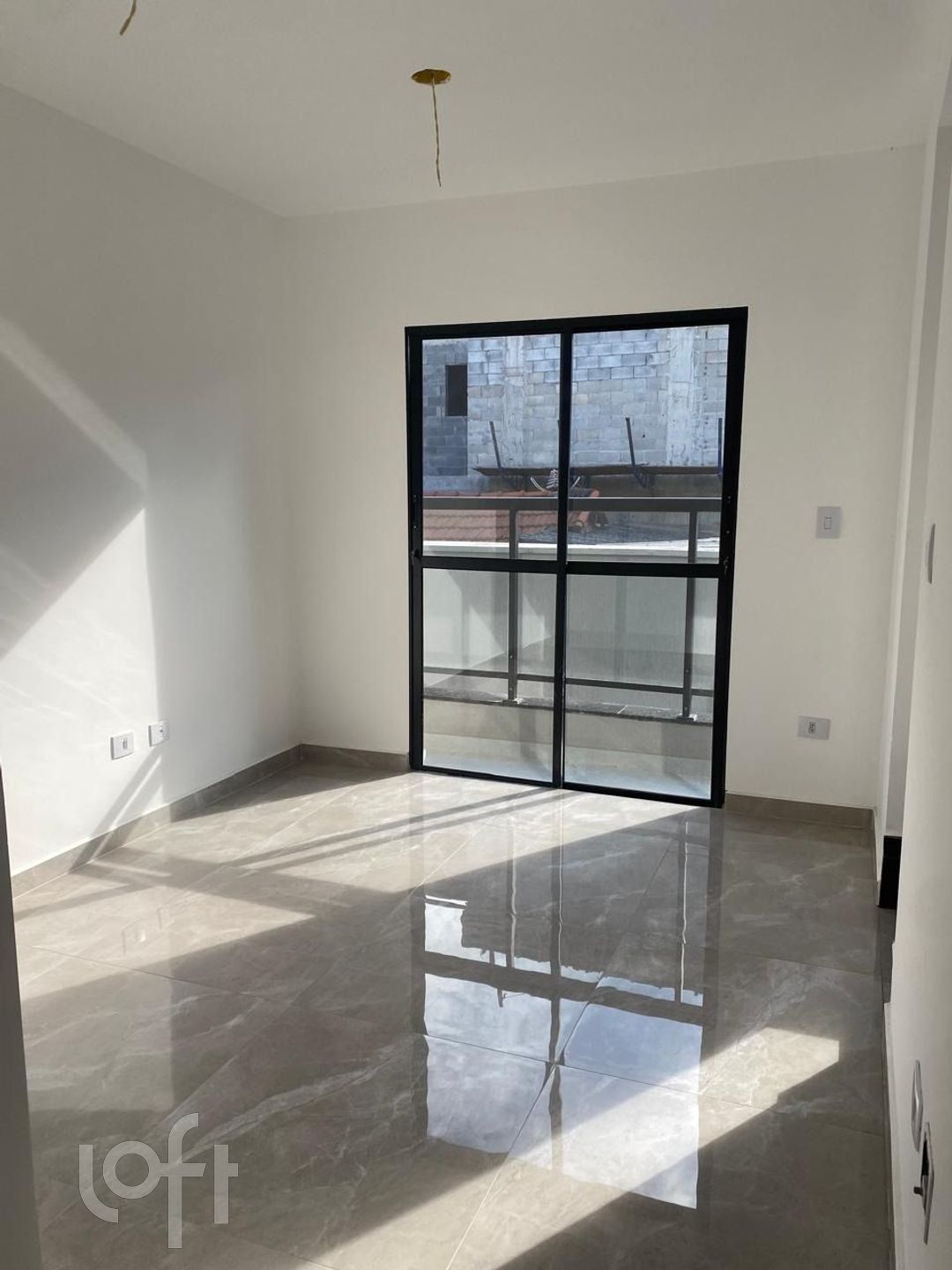 Casa de Condomínio à venda com 2 quartos, 84m² - Foto 1
