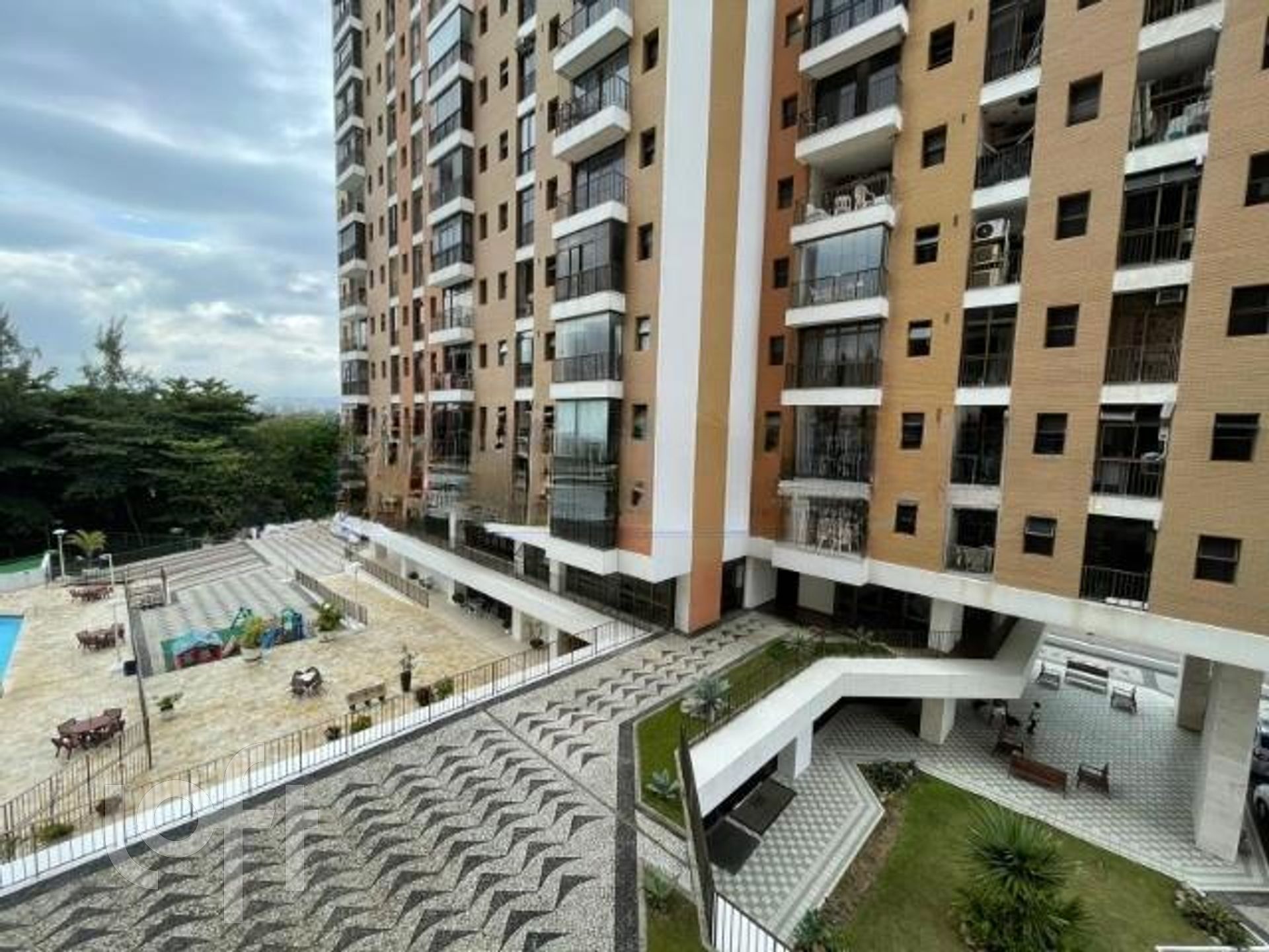 Apartamento à venda com 2 quartos, 80m² - Foto 19