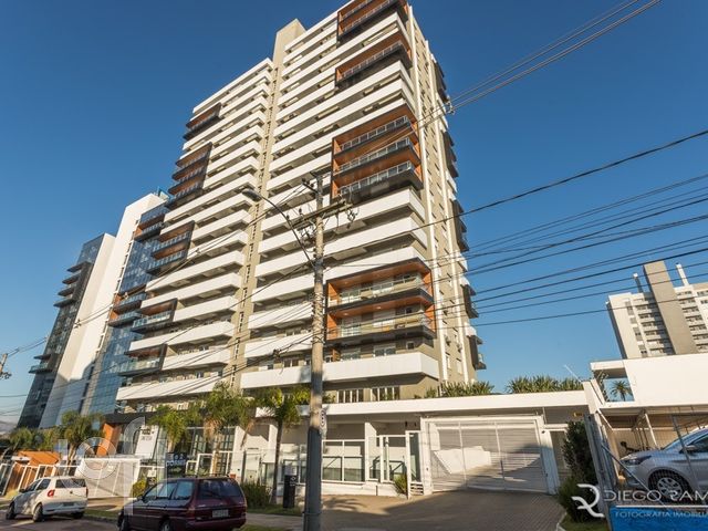 Apartamento com 51m², 1 dormitório, 1 suíte, 1 vaga, Petrópolis em Porto Alegre