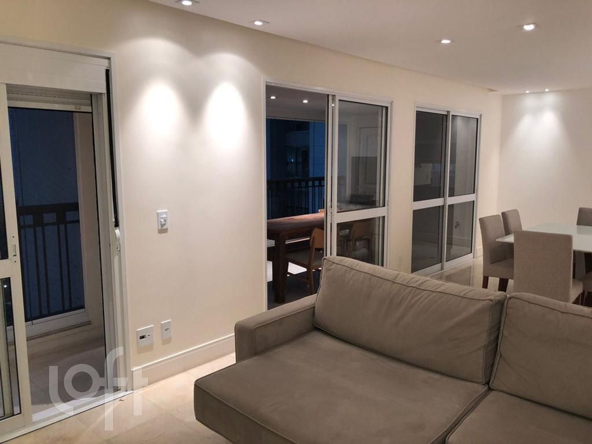 Apartamento à venda em Paraíso do Morumbi com 132 m², 3 quartos, 2 vagas