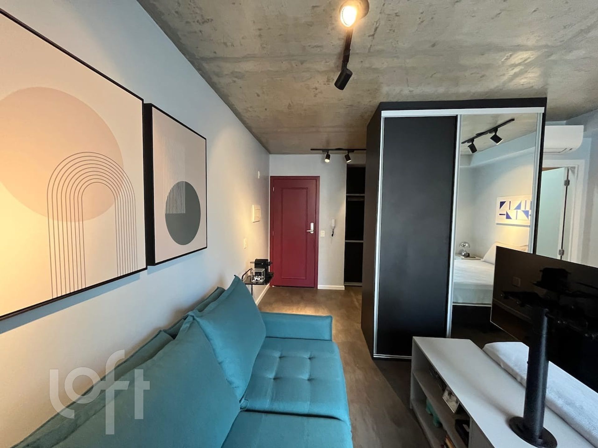 Apartamento à venda com 1 quarto, 31m² - Foto 2