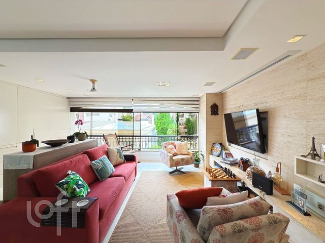 Apartamento com 111m², 3 dormitórios, 1 suíte, 2 vagas, Higienópolis em Porto Alegre