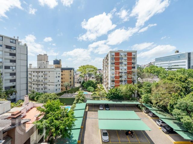 Apartamento com 145m², 3 dormitórios, 1 suíte, 1 vaga, Bela Vista em Porto Alegre