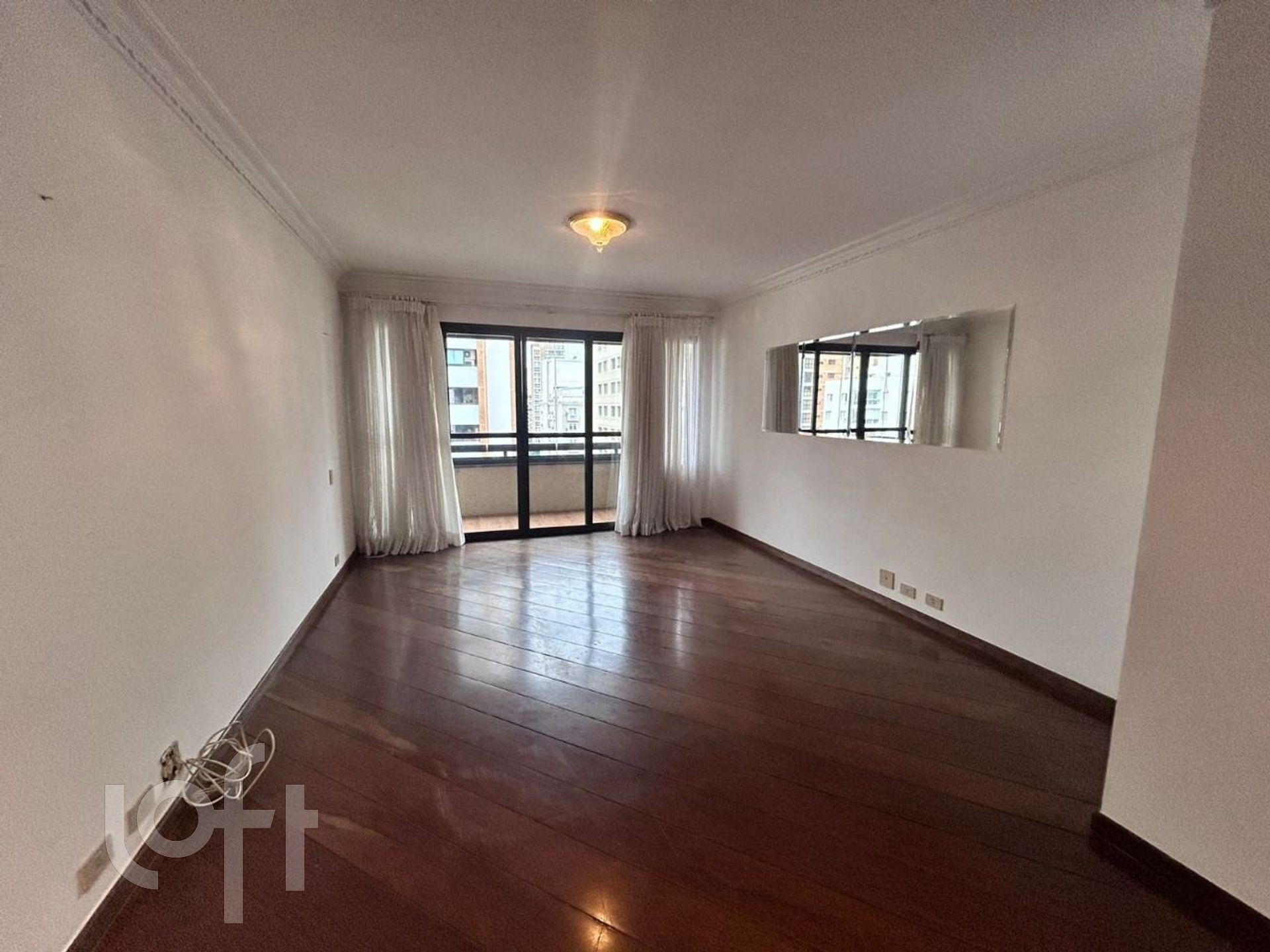 Apartamento à venda com 3 quartos, 127m² - Foto 1