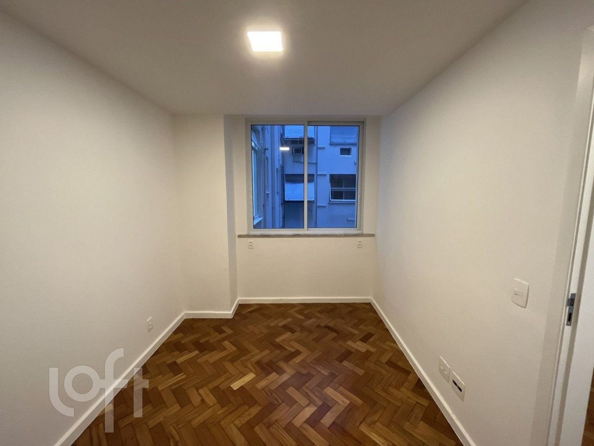 Apartamento à venda com 4 quartos, 125m² - Foto 11