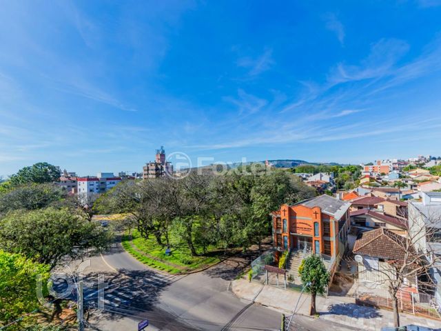 Apartamento com 67m², 2 dormitórios, 1 suíte, 1 vaga, Vila Ipiranga em Porto Alegre