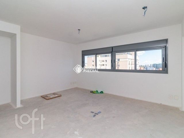 Apartamento com 38m², 1 dormitório, 1 vaga, Chácara das Pedras em Porto Alegre