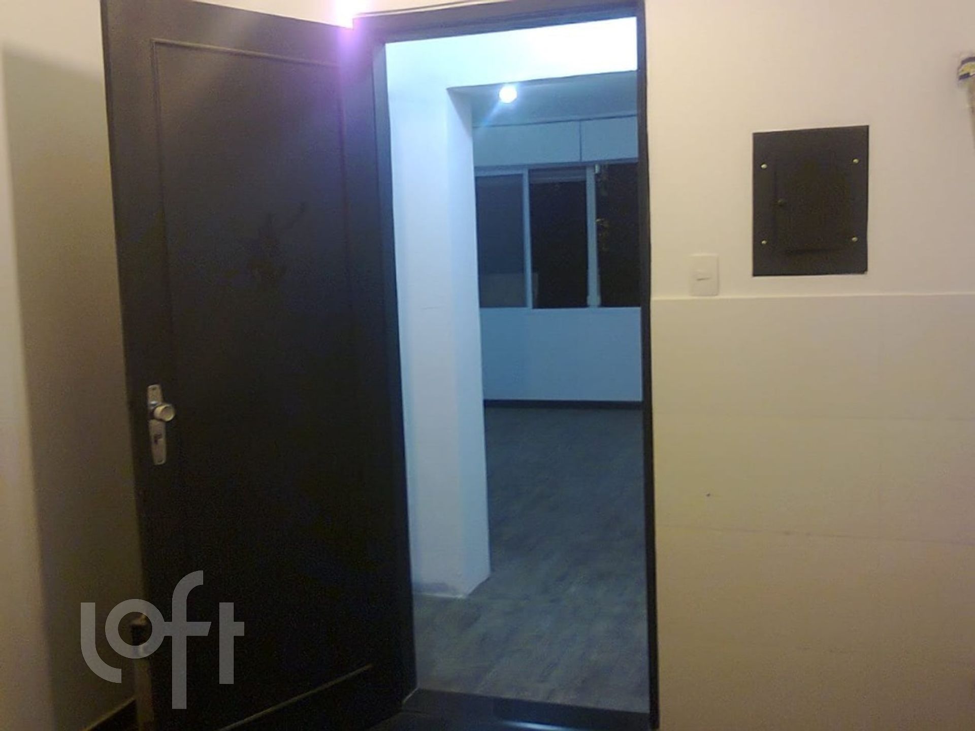 Apartamento à venda com 1 quarto, 55m² - Foto 4