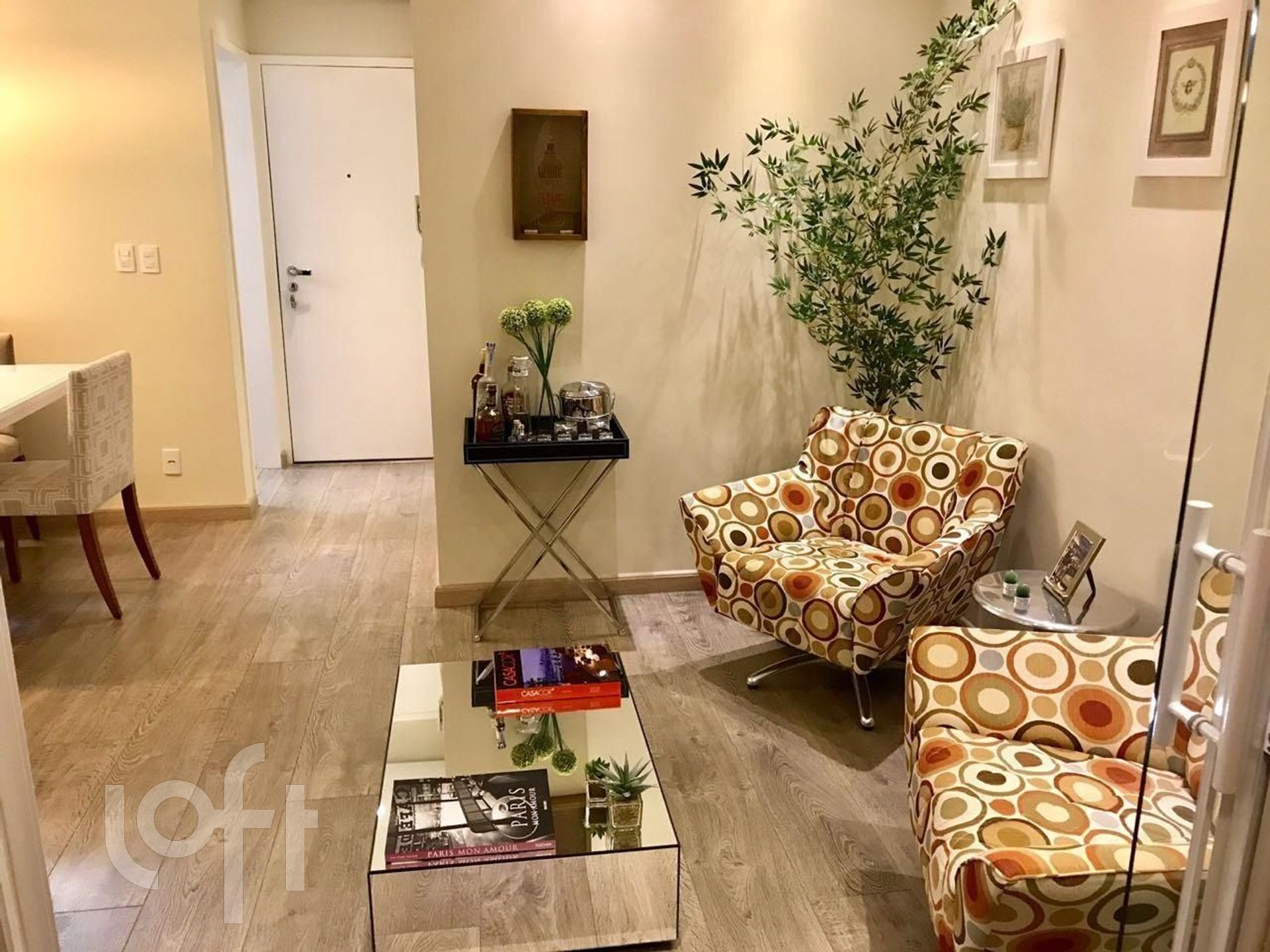 Apartamento à venda com 2 quartos, 72m² - Foto 3
