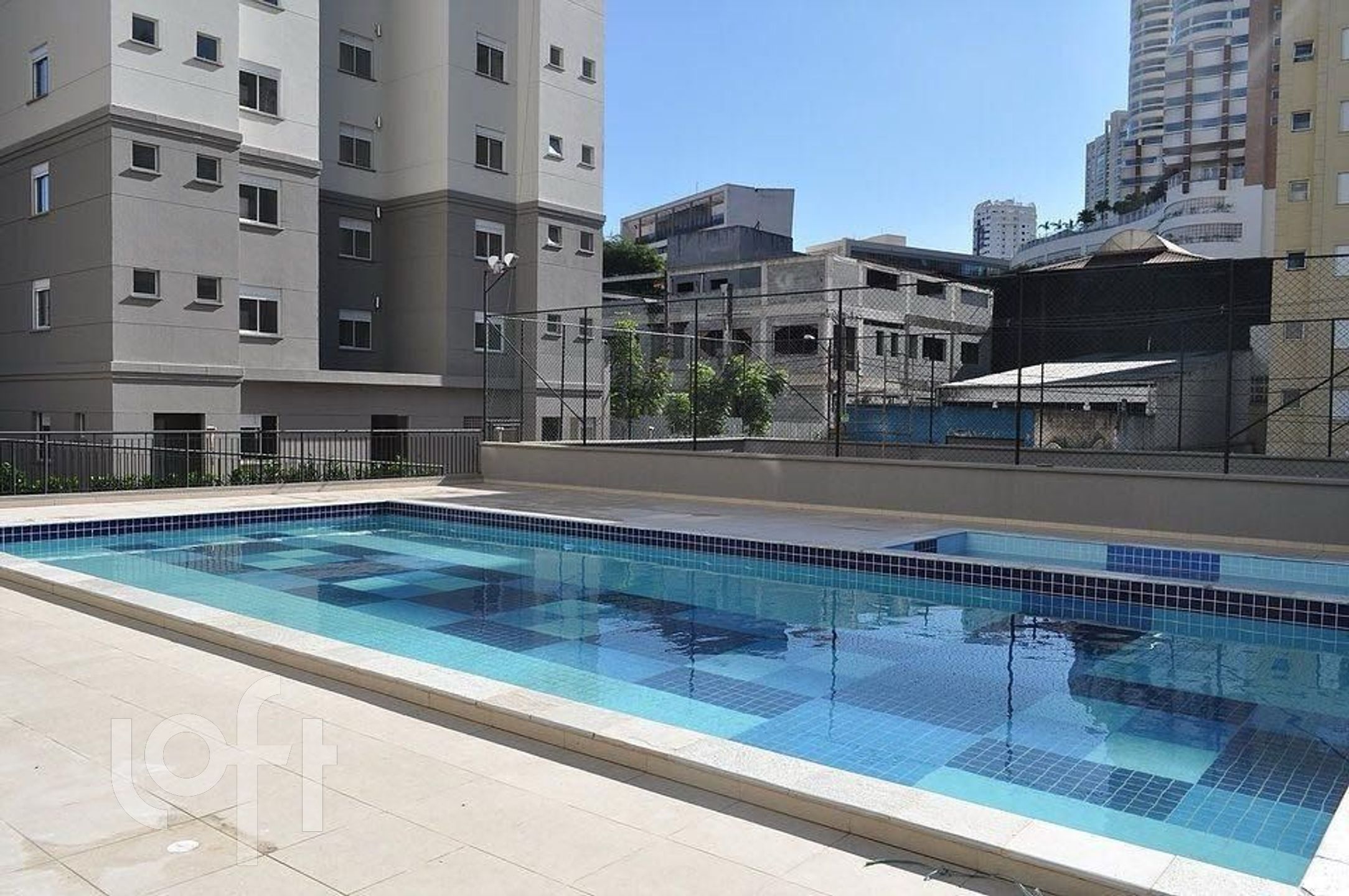 Apartamento à venda com 2 quartos, 72m² - Foto 24