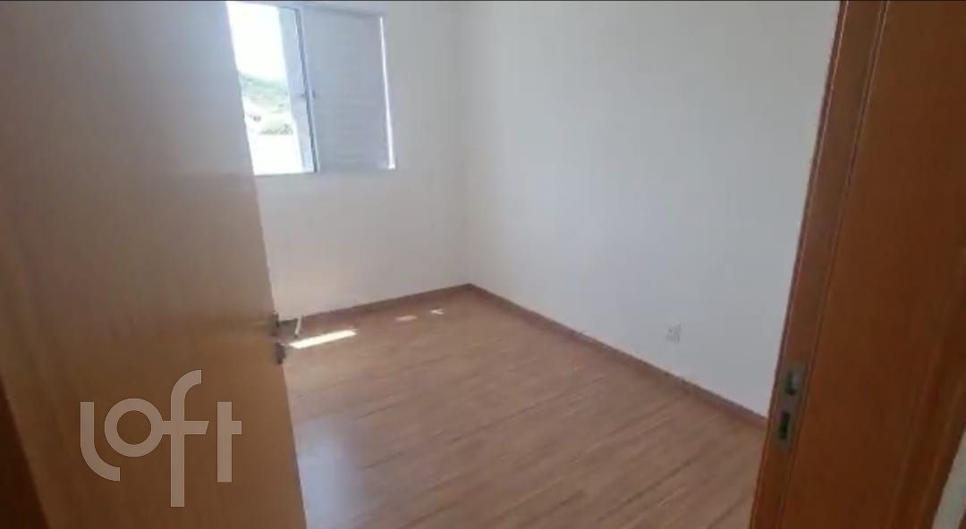 Apartamento à venda com 2 quartos, 52m² - Foto 3