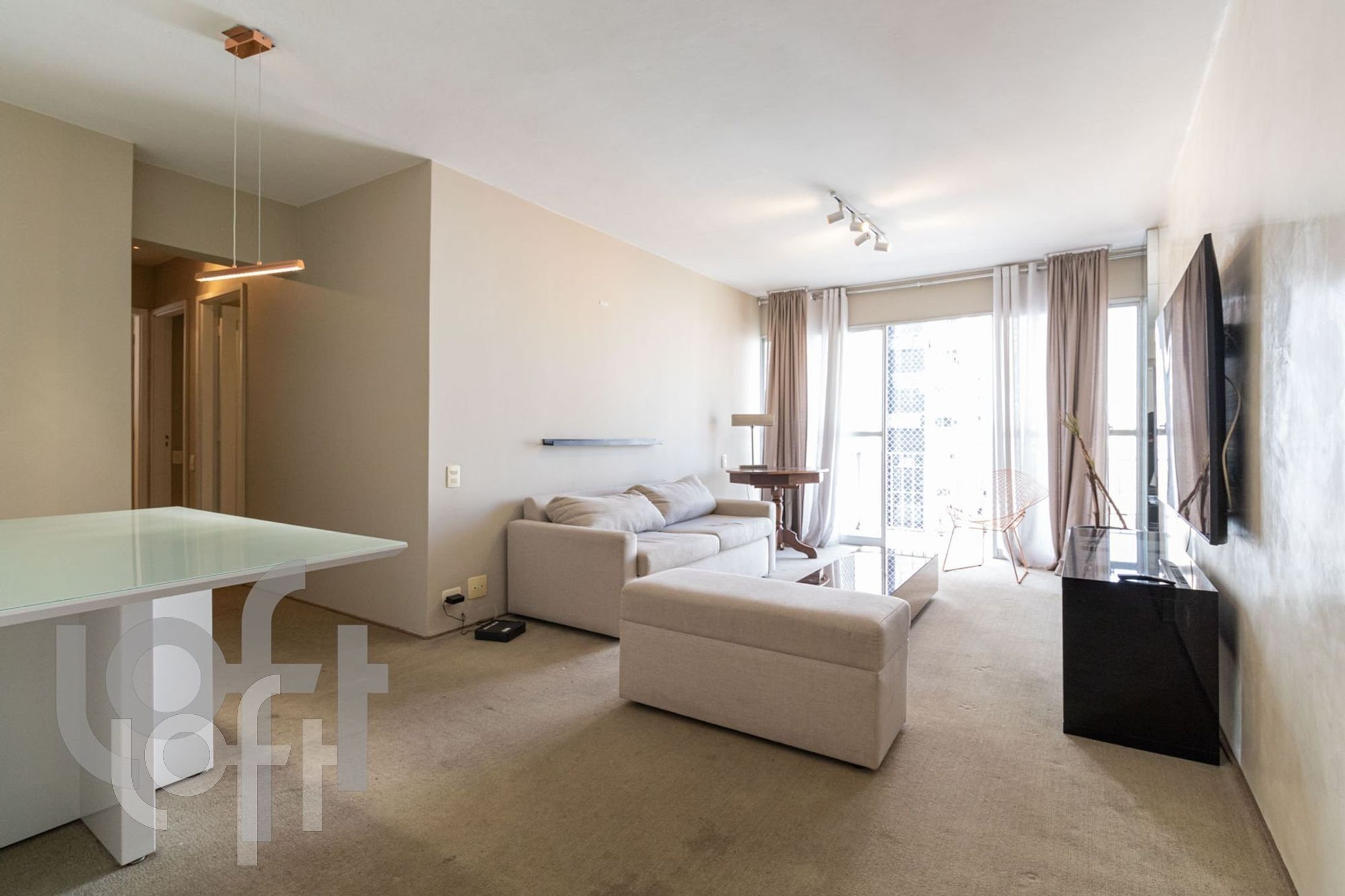 Apartamento à venda com 2 quartos, 84m² - Foto 1