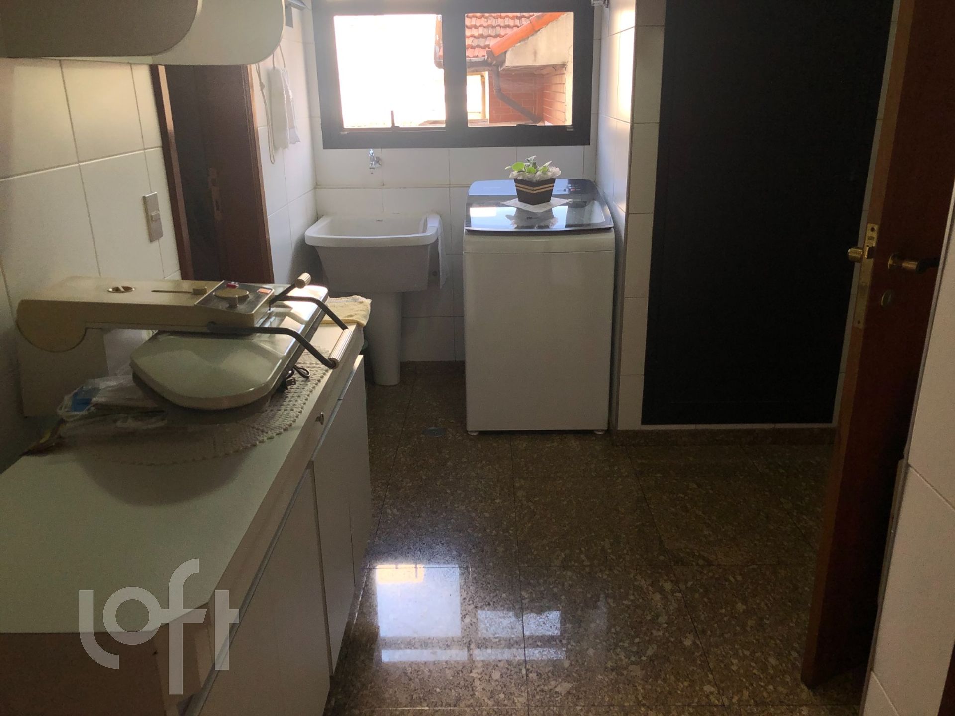 Apartamento à venda com 4 quartos, 199m² - Foto 4