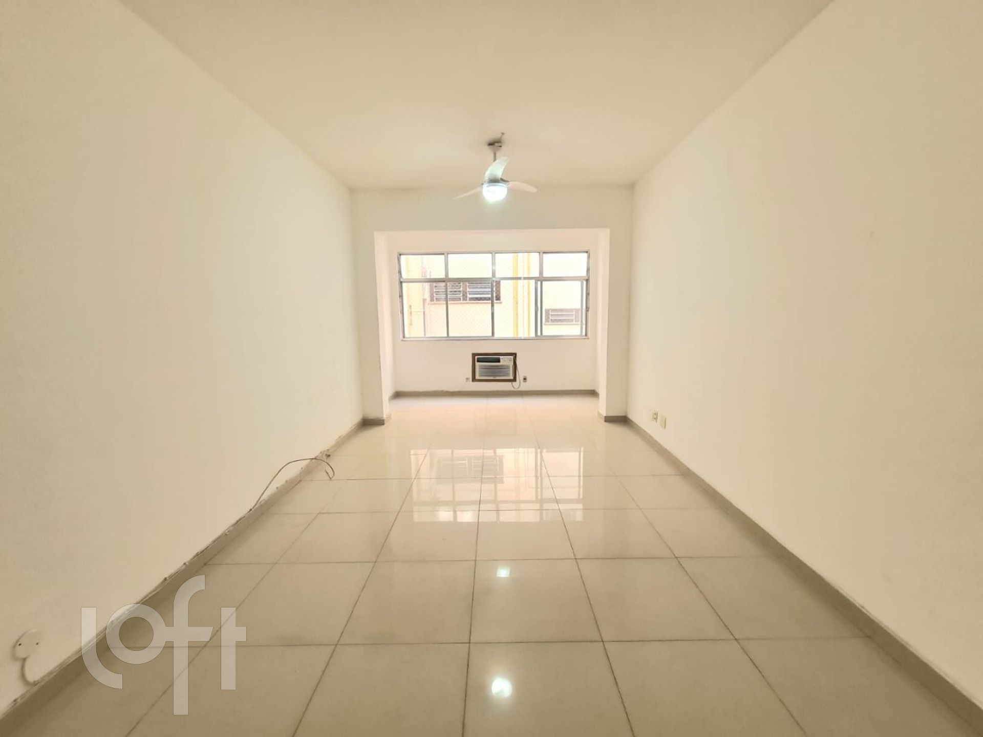 Apartamento à venda com 3 quartos, 115m² - Foto 3