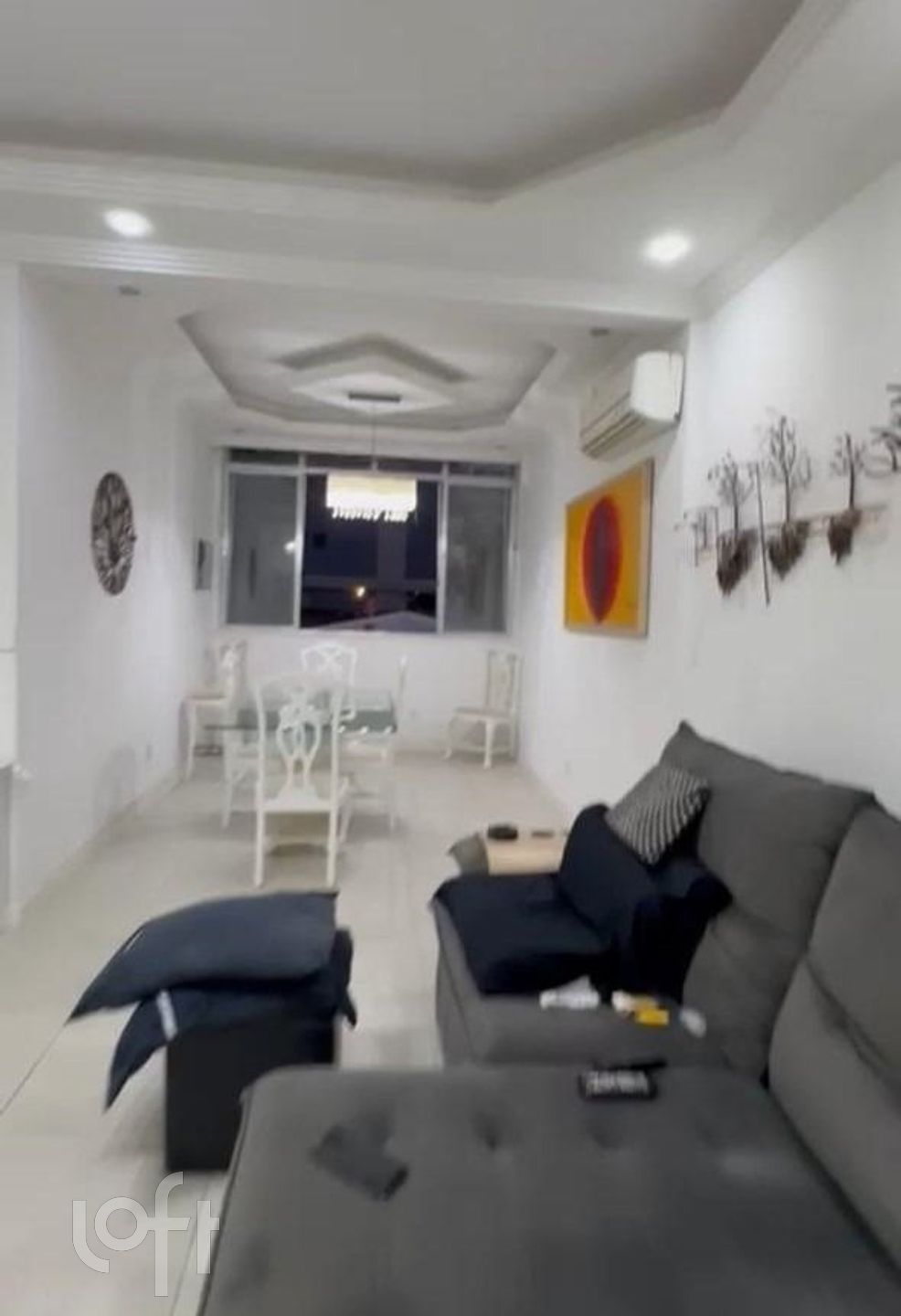 Apartamento à venda com 3 quartos, 136m² - Foto 1