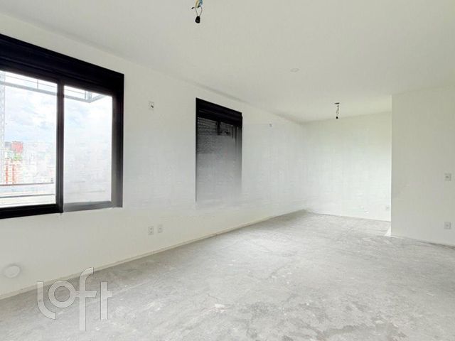 Apartamento com 43m², 1 dormitório, 1 vaga, Auxiliadora em Porto Alegre