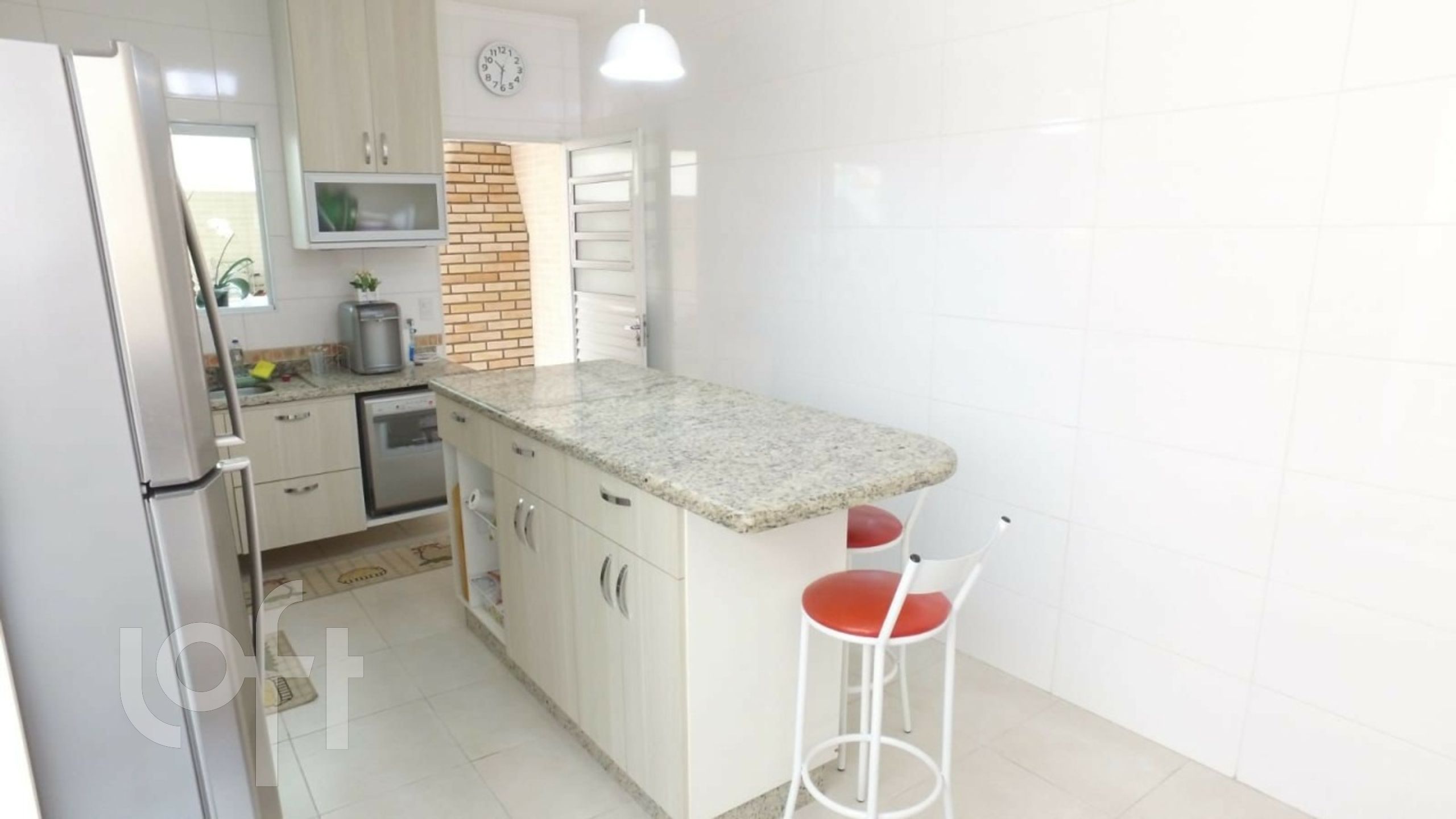 Casa à venda com 3 quartos, 210m² - Foto 15