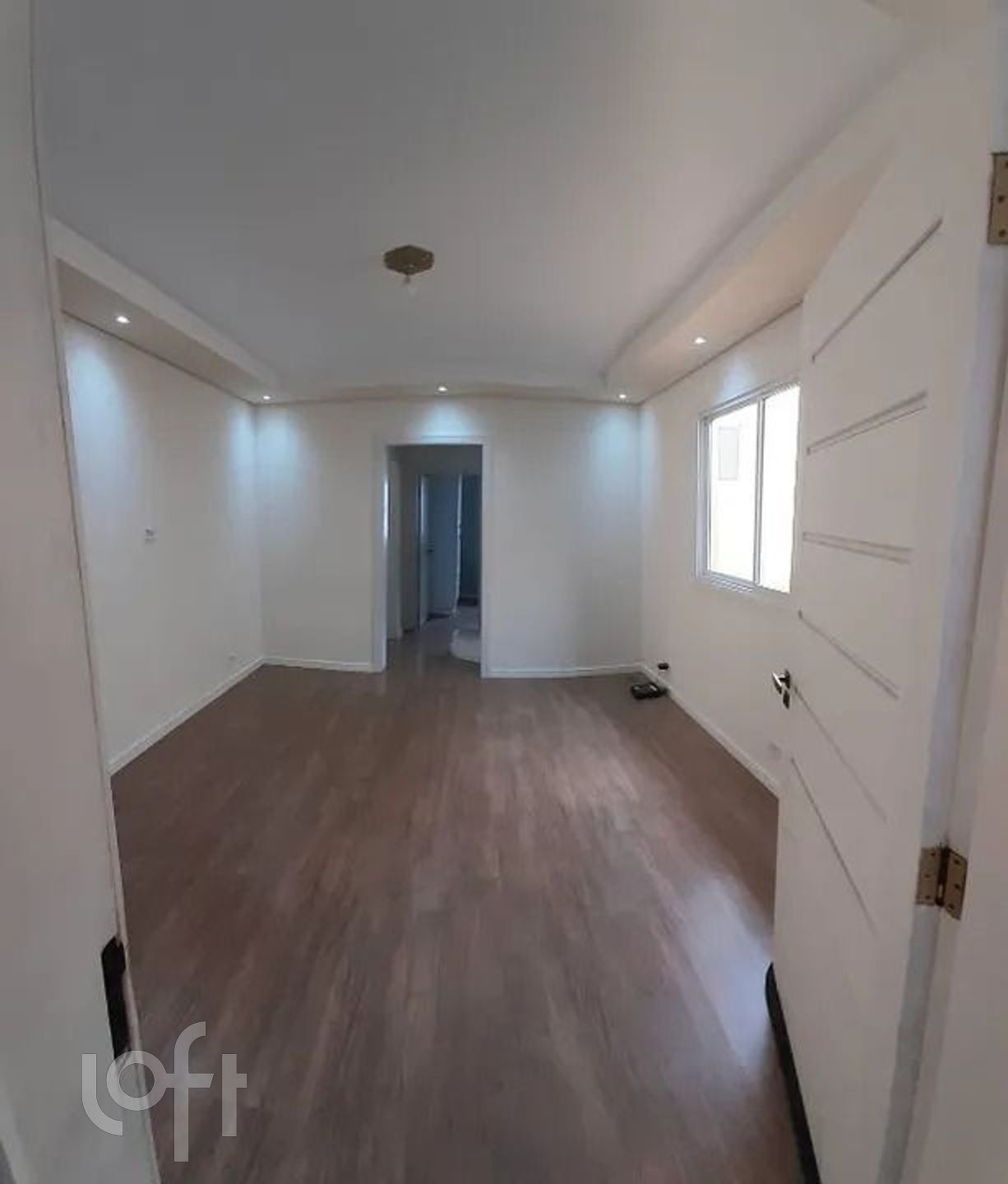 Casa à venda com 3 quartos, 170m² - Foto 2