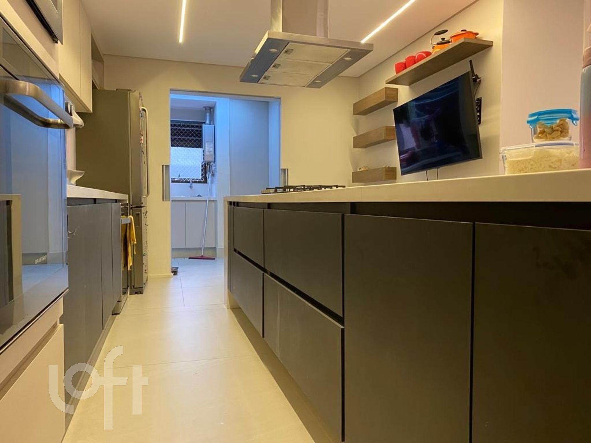 Apartamento à venda com 3 quartos, 181m² - Foto 23