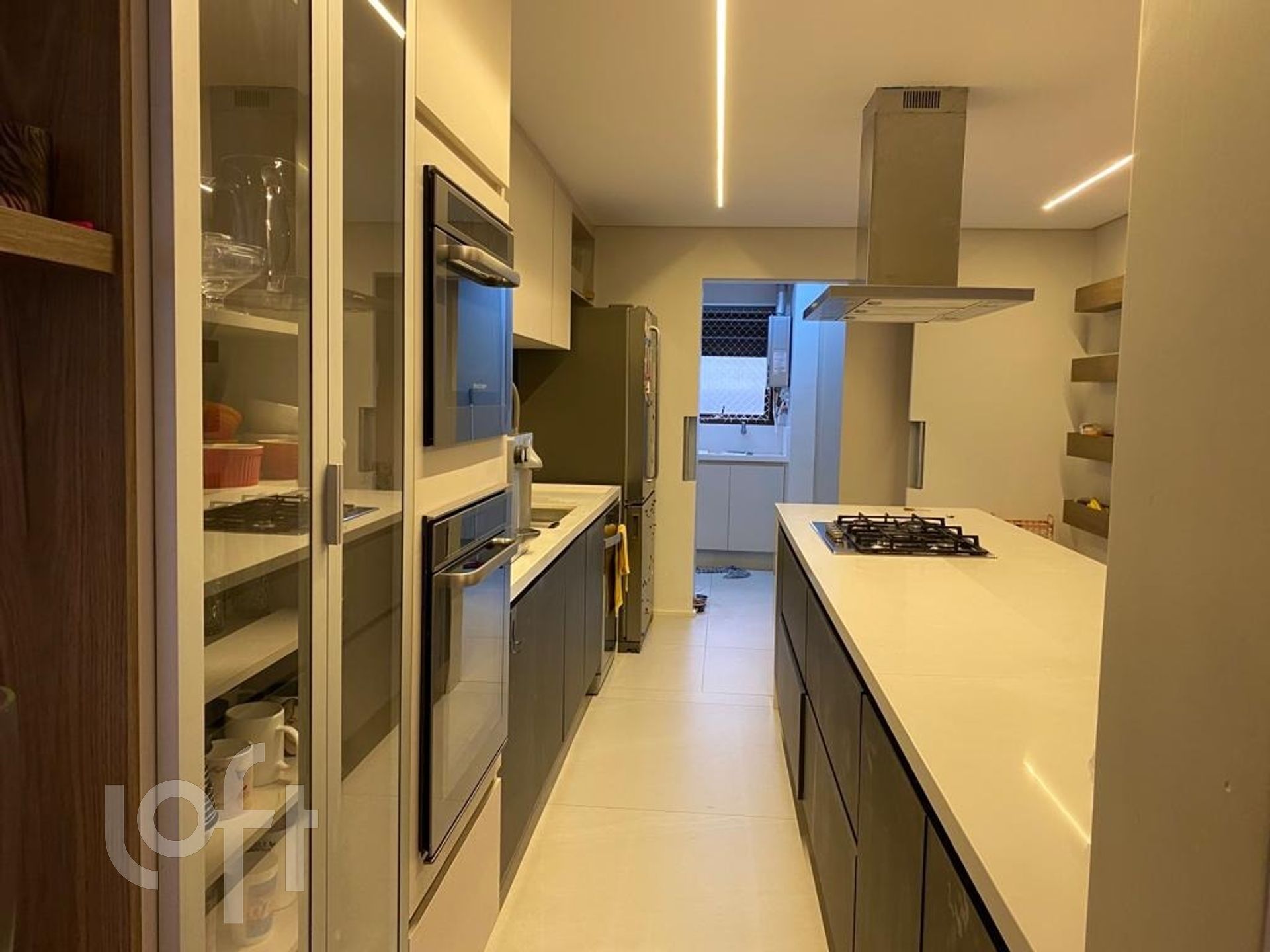 Apartamento à venda com 3 quartos, 181m² - Foto 10