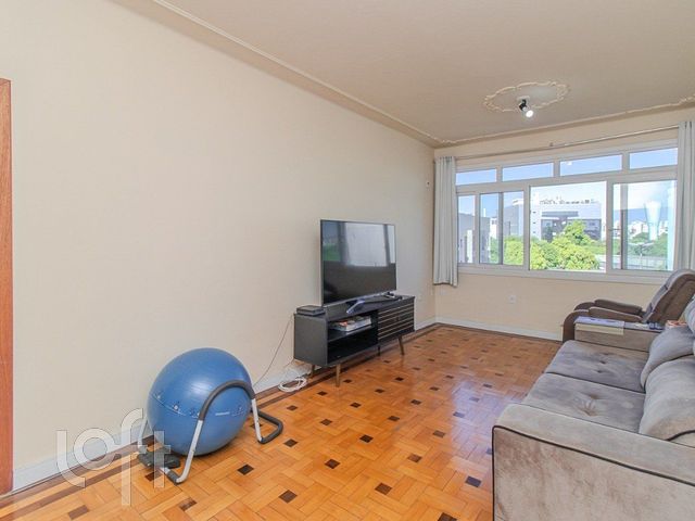 Apartamento com 107m², 3 dormitórios, 1 suíte, Santana em Porto Alegre