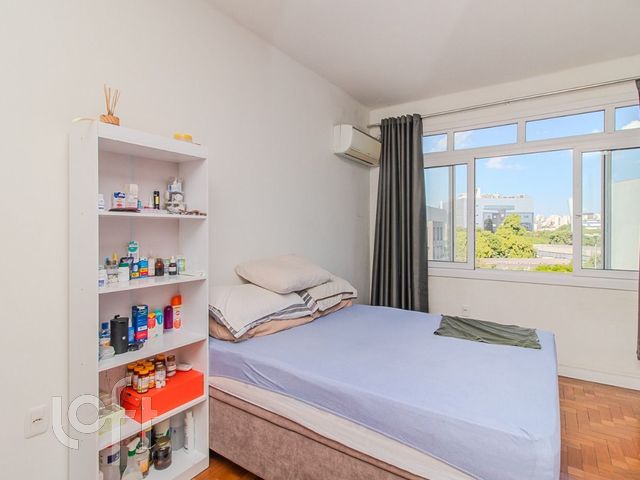 Apartamento com 107m², 3 dormitórios, 1 suíte, Santana em Porto Alegre