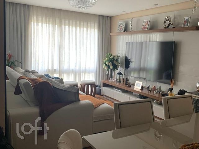 Apartamento com 110m², 3 dormitórios, 1 suíte, 1 vaga, Chácara das Pedras em Porto Alegre