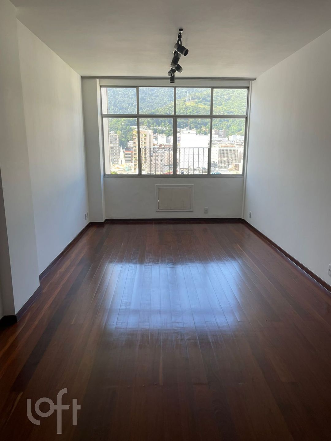 Apartamento à venda com 3 quartos, 125m² - Foto 11