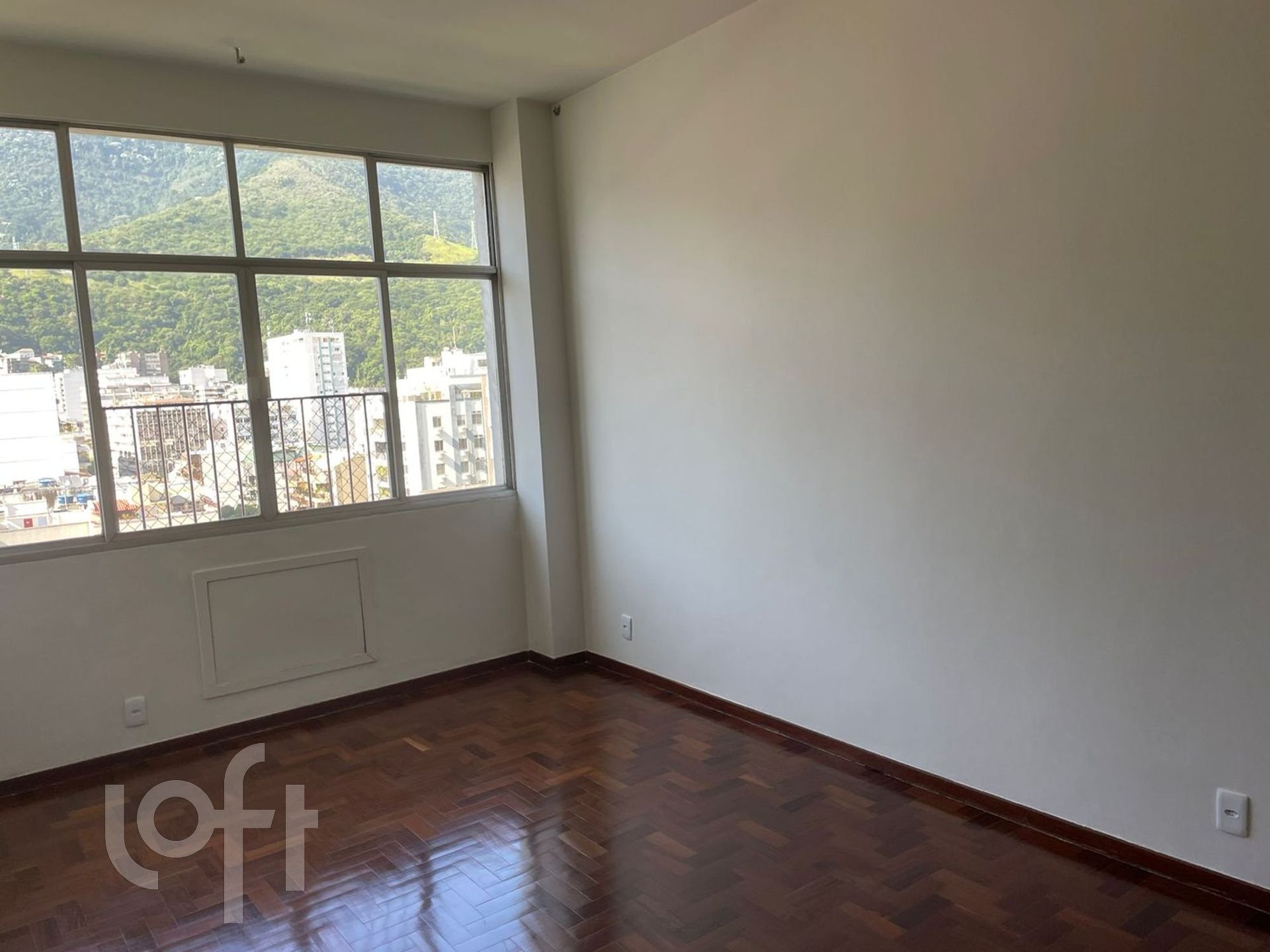 Apartamento à venda com 3 quartos, 125m² - Foto 10