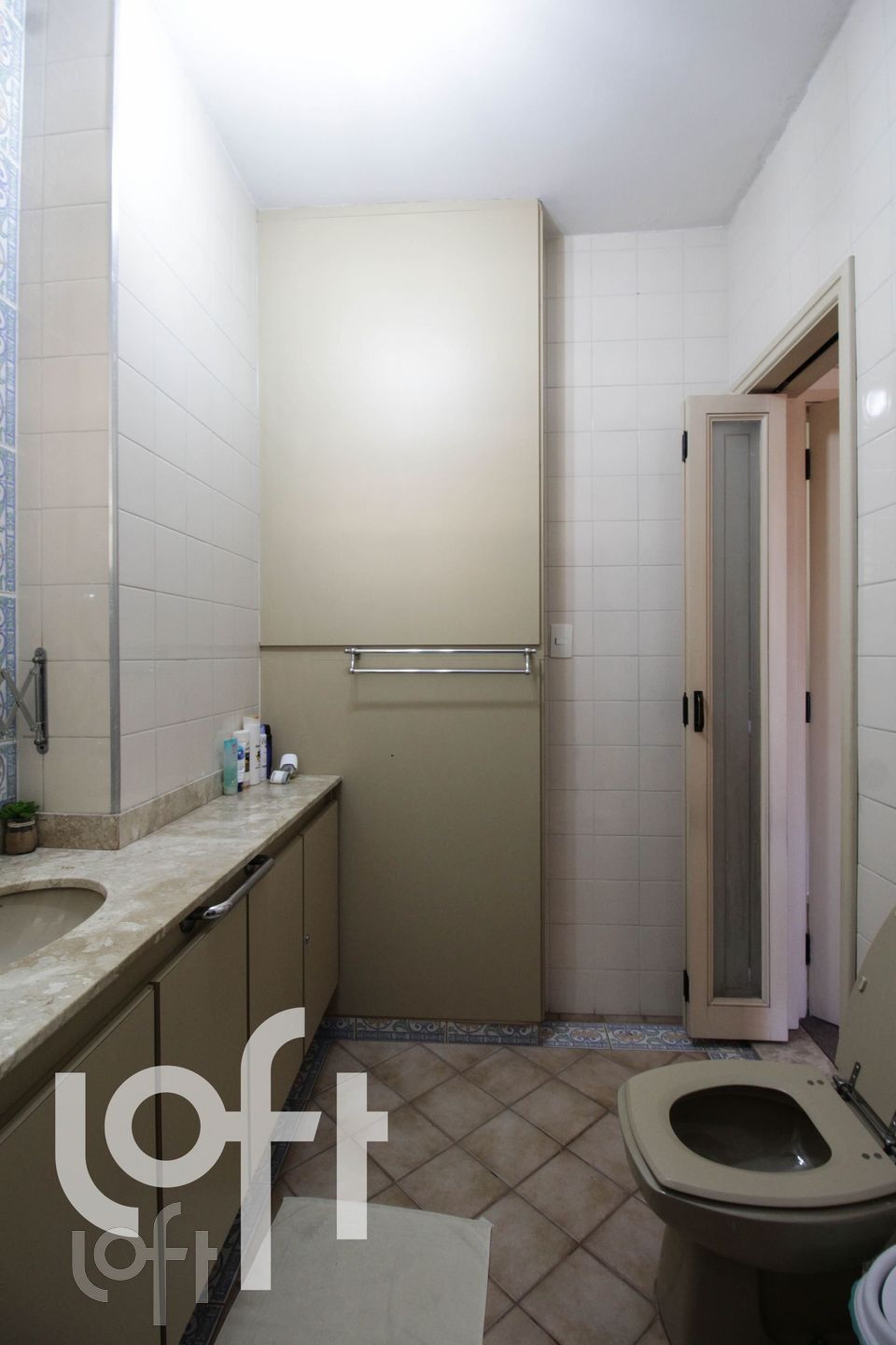 Apartamento à venda com 3 quartos, 150m² - Foto 3