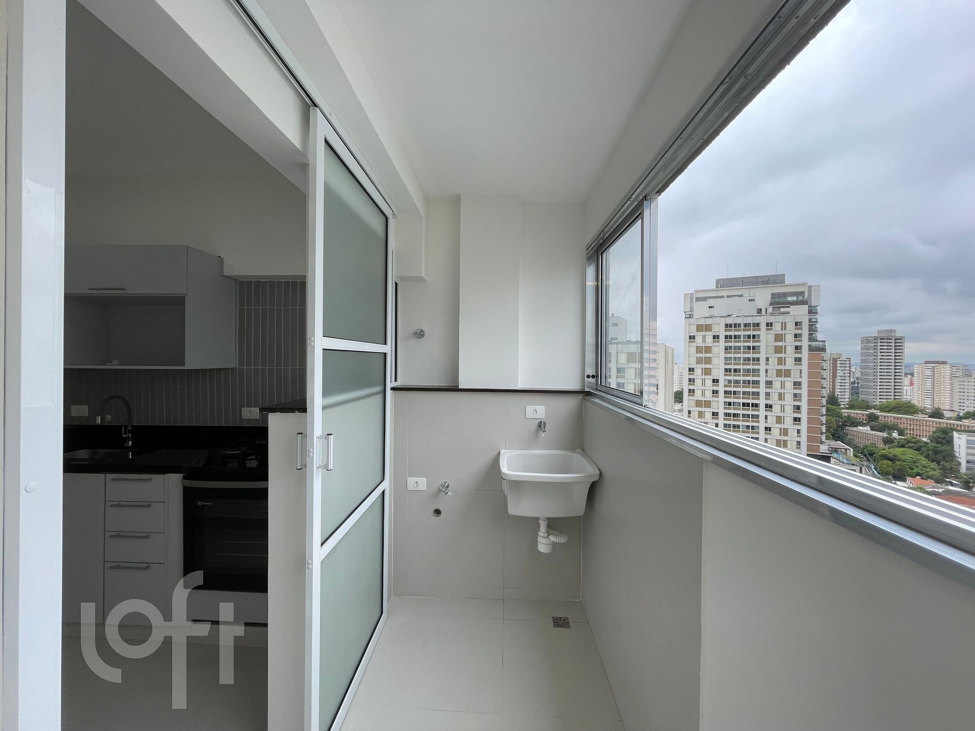 Apartamento à venda com 3 quartos, 75m² - Foto 7