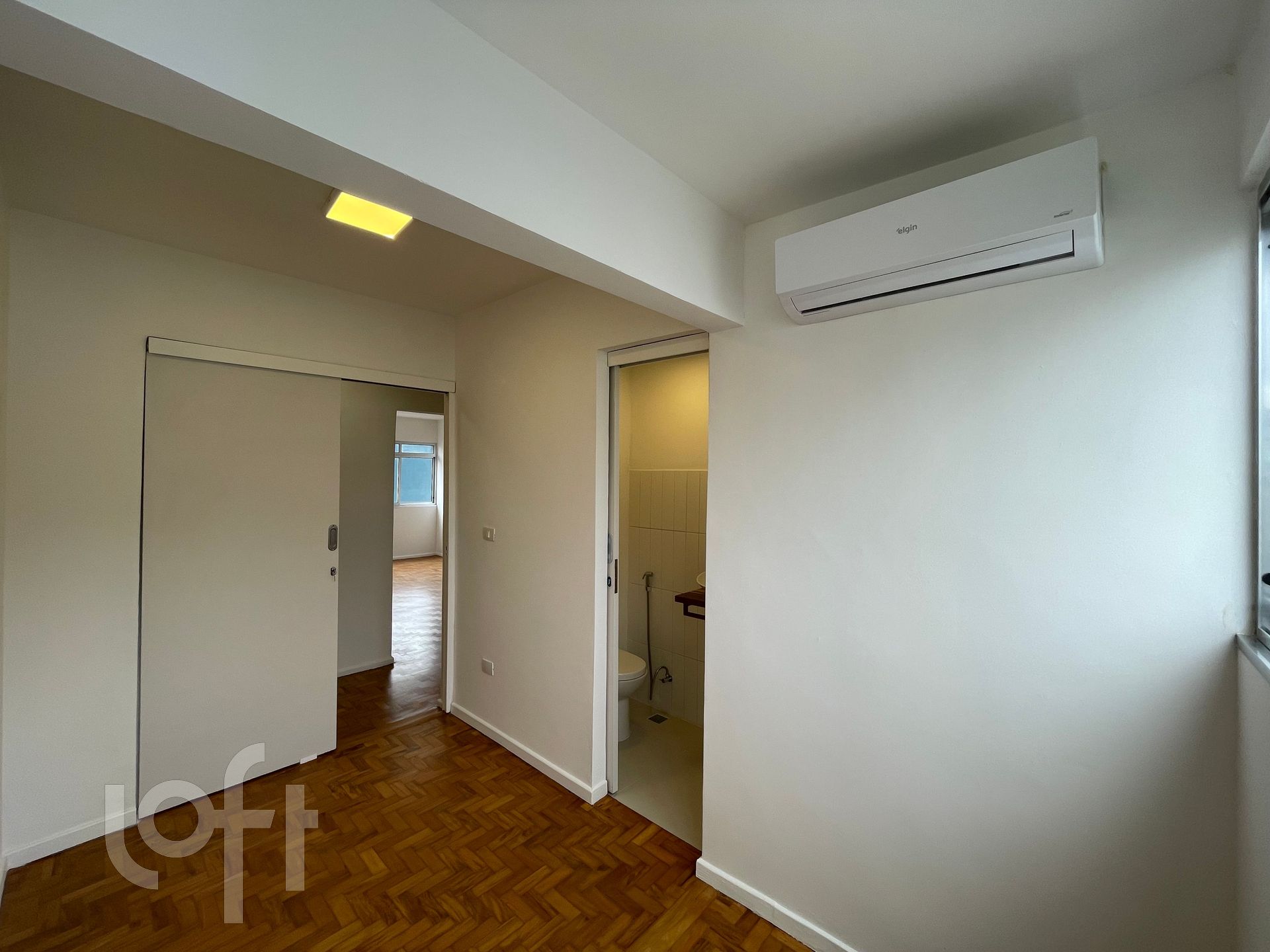 Apartamento à venda com 3 quartos, 75m² - Foto 11