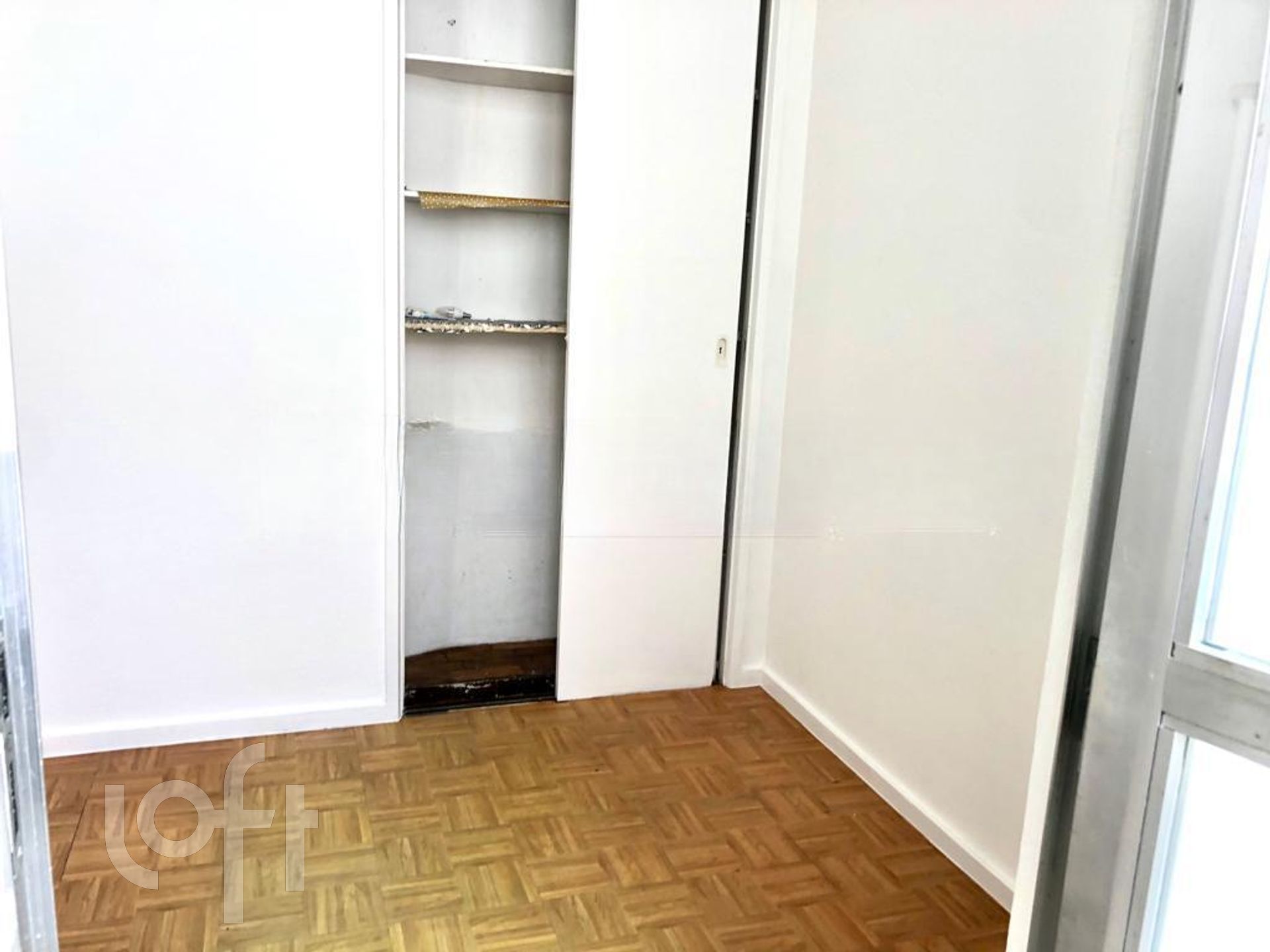 Apartamento à venda com 3 quartos, 283m² - Foto 4