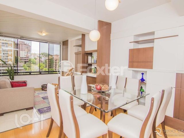 Apartamento com 111m², 3 dormitórios, 1 suíte, Chácara das Pedras em Porto Alegre