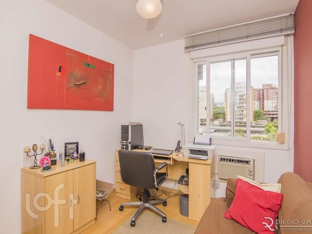 Apartamento com 111m², 3 dormitórios, 1 suíte, Chácara das Pedras em Porto Alegre