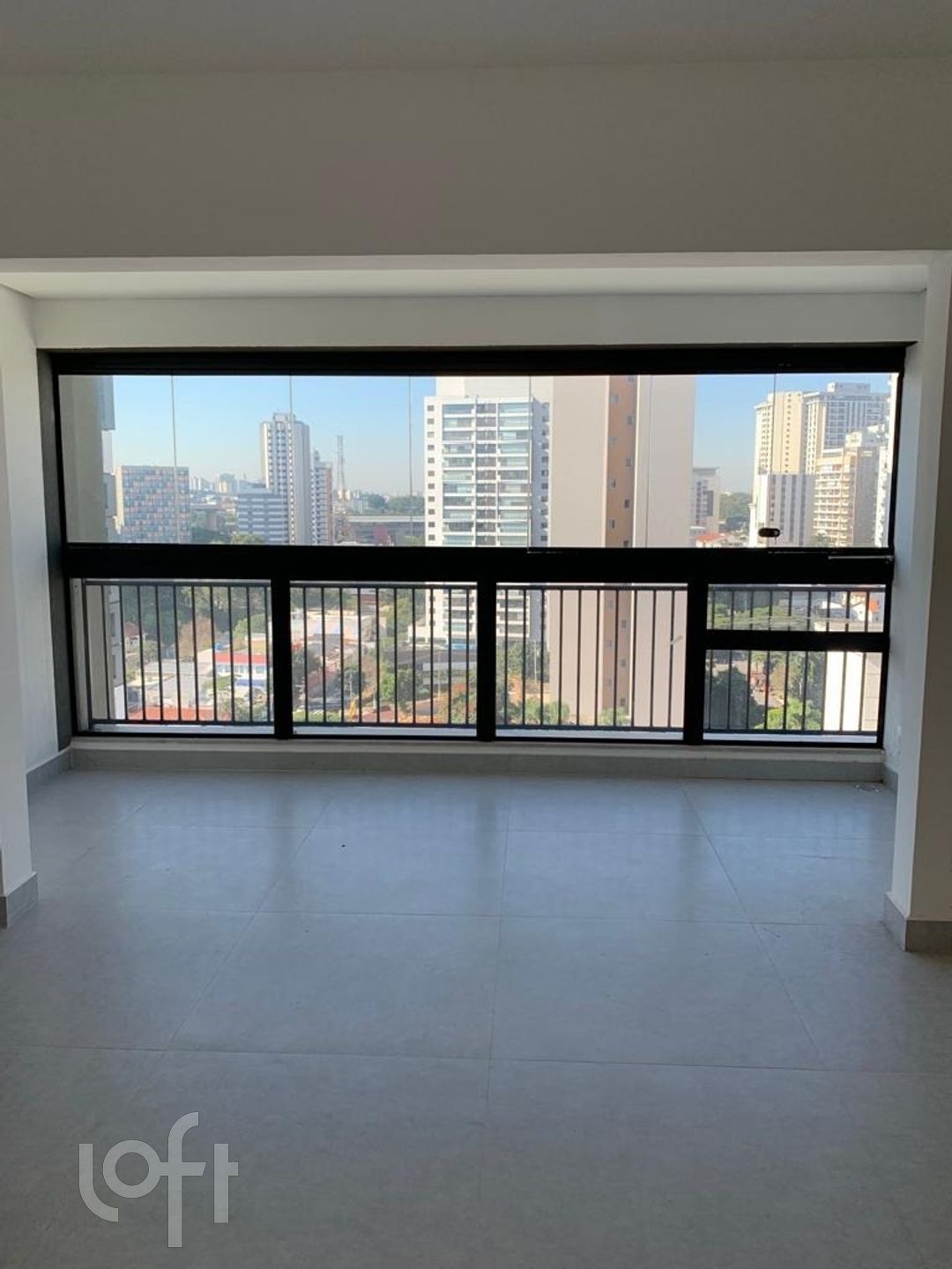 Apartamento à venda com 1 quarto, 35m² - Foto 2