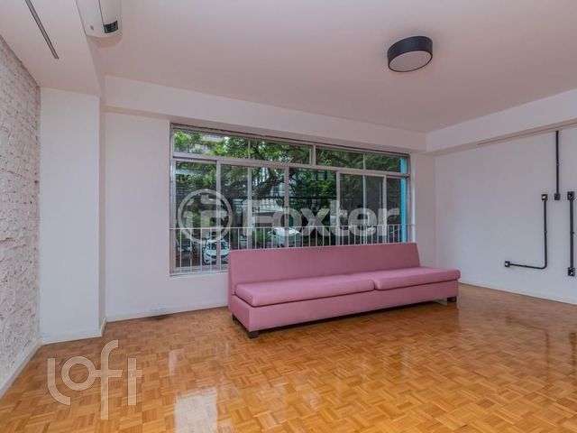Apartamento com 244m², 4 dormitórios, 1 suíte, 2 vagas, Moinhos de Vento em Porto Alegre