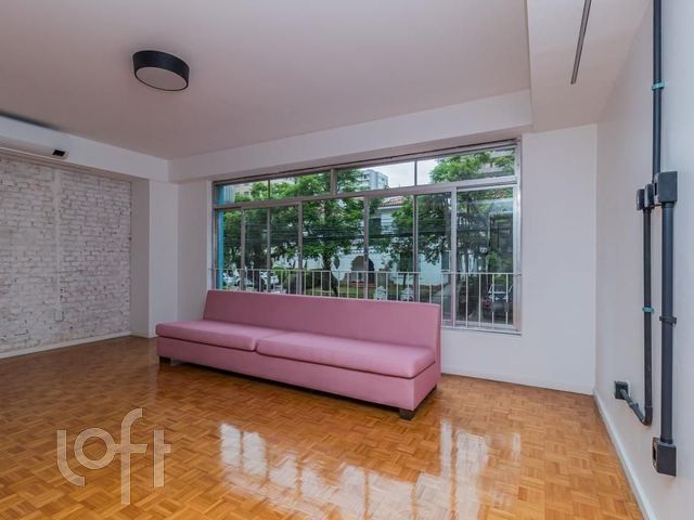 Apartamento com 244m², 4 dormitórios, 1 suíte, 2 vagas, Moinhos de Vento em Porto Alegre
