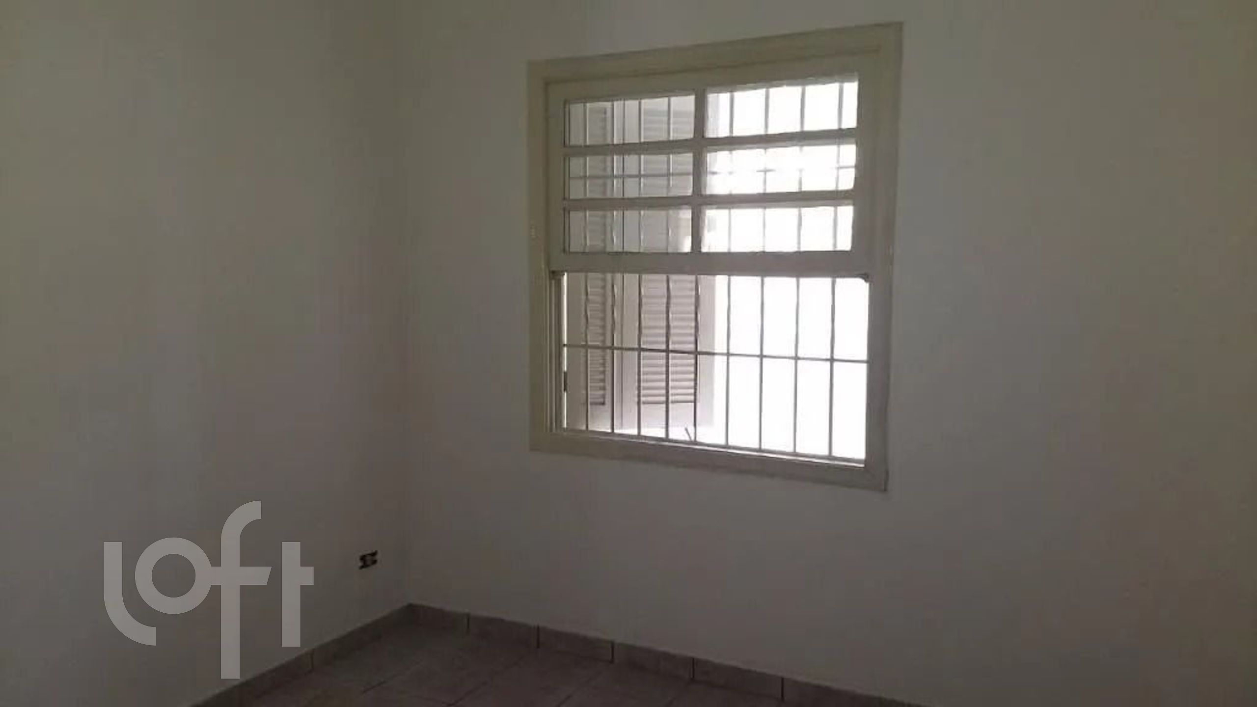 Casa à venda com 2 quartos, 140m² - Foto 1